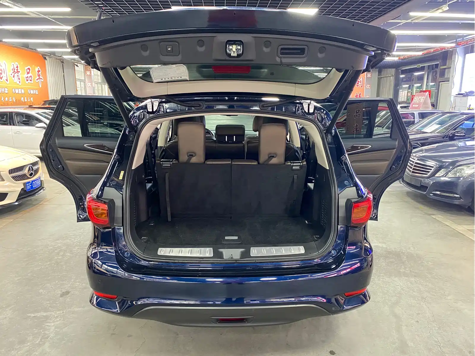 Infiniti QX60 (Import) 2020 2.5 S/C Hybrid 2WD Excellence Edition — фото 13
