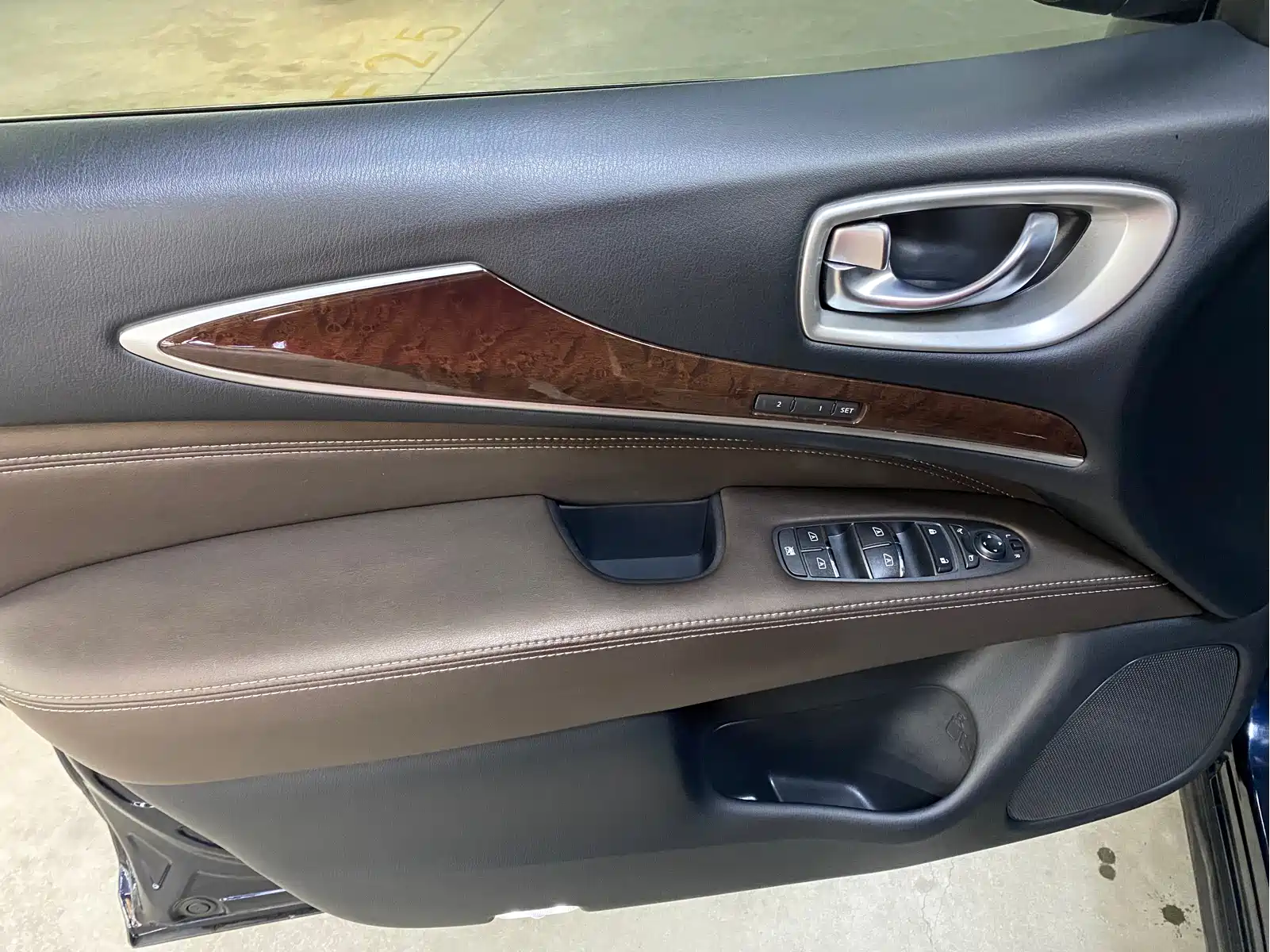 Infiniti QX60 (Import) 2020 2.5 S/C Hybrid 2WD Excellence Edition — фото 19