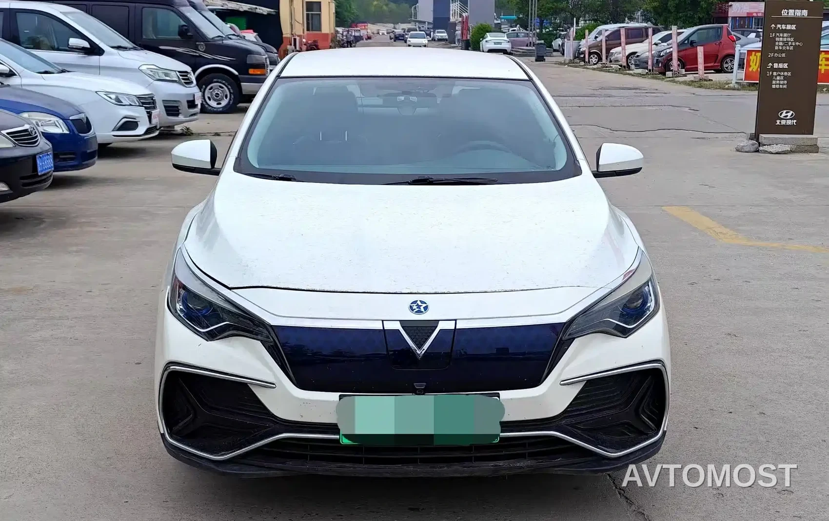 Venucia D60EV 2019 Long-range Comfort Version — фото 2