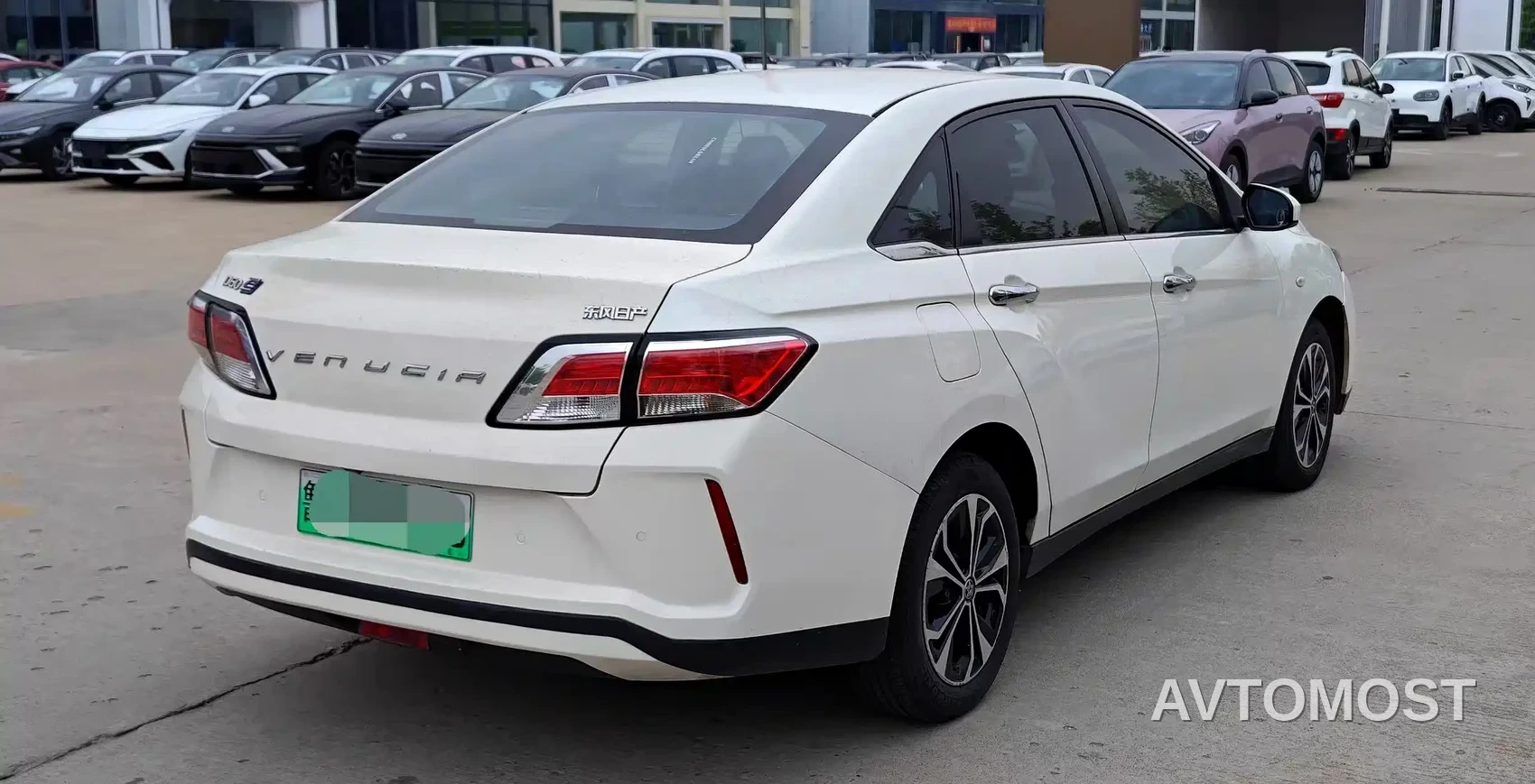 Venucia D60EV 2019 Long-range Comfort Version — фото 4