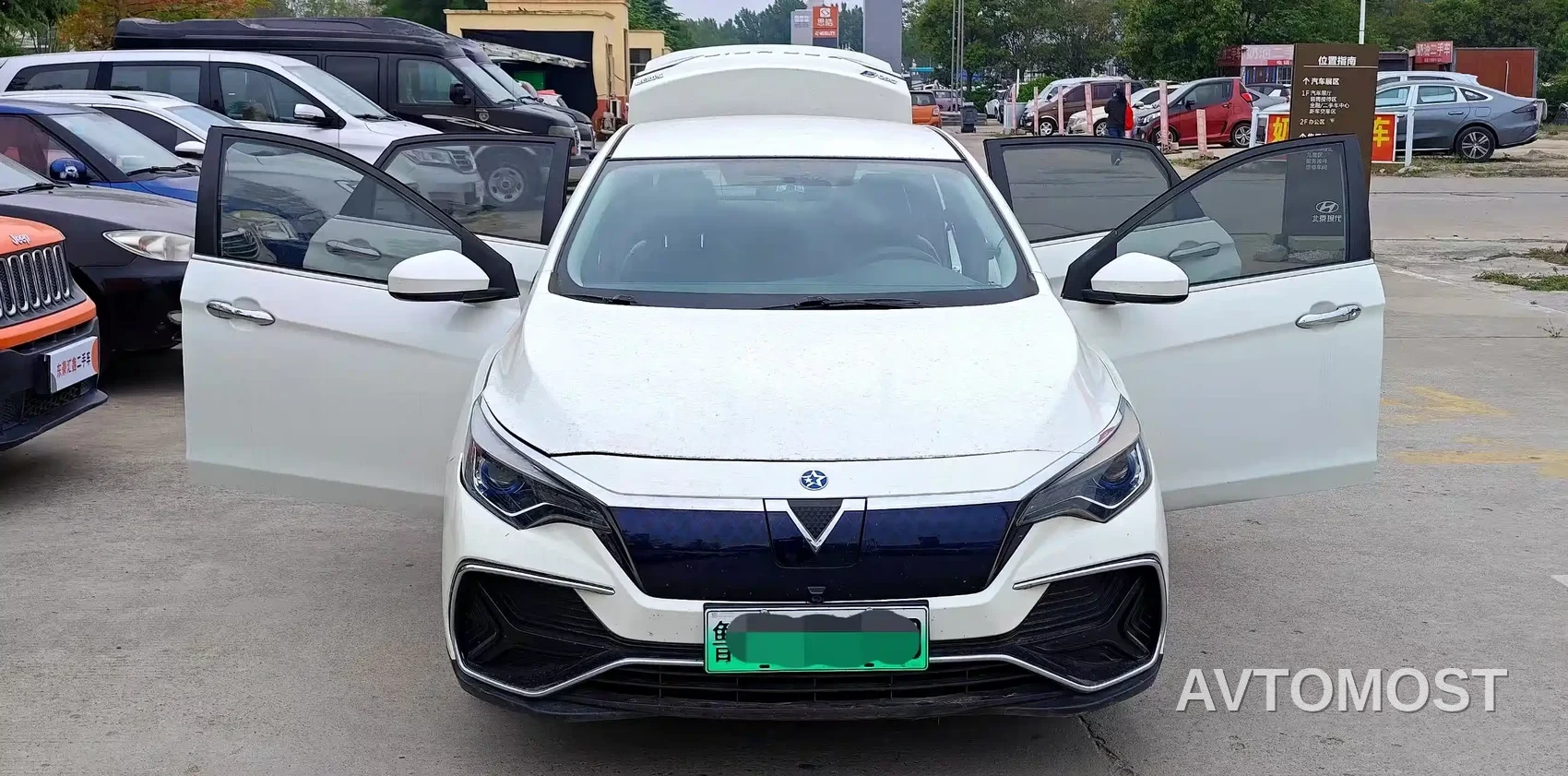 Venucia D60EV 2019 Long-range Comfort Version — фото 5