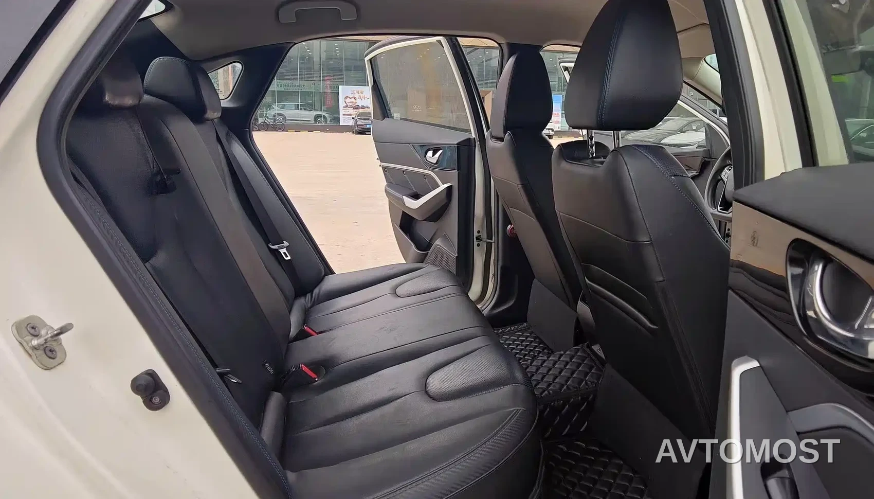 Venucia D60EV 2019 Long-range Comfort Version — фото 8