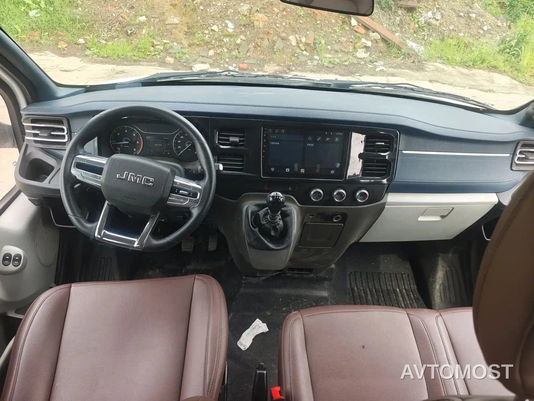 Jiangling JMC Fushun 2025 Model 2.0T 6MT Diesel Short Wheelbase Medium Roof Commercial MPV 5/6 Seats — фото 6