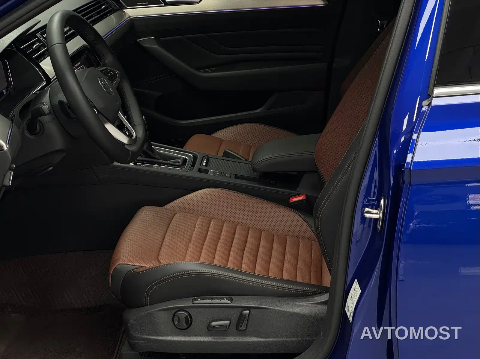 Volkswagen Weilan 2021 2.0T Touring — фото 32