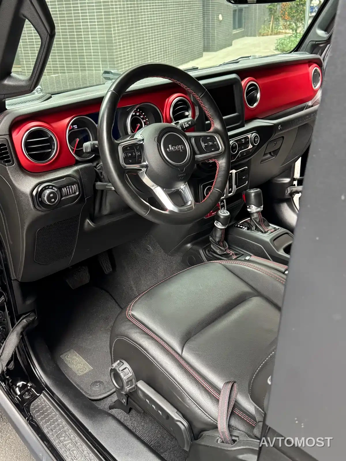Jeep Wrangler 2021 2.0T Rubicon Two-Door — фото 4