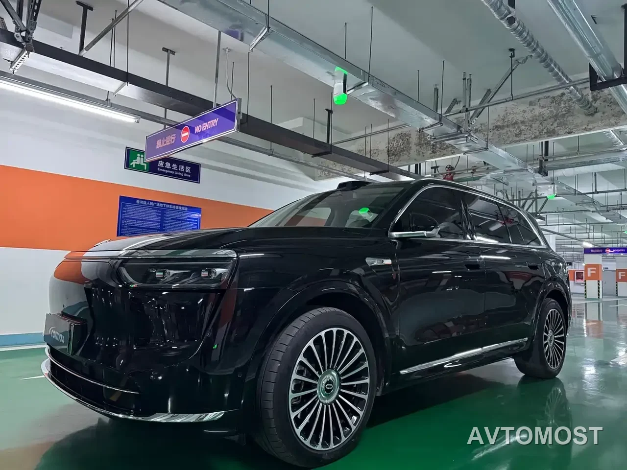 AITO M8 2025 Range Extender Max+ Edition 53.4kWh 5-seater — фото 3
