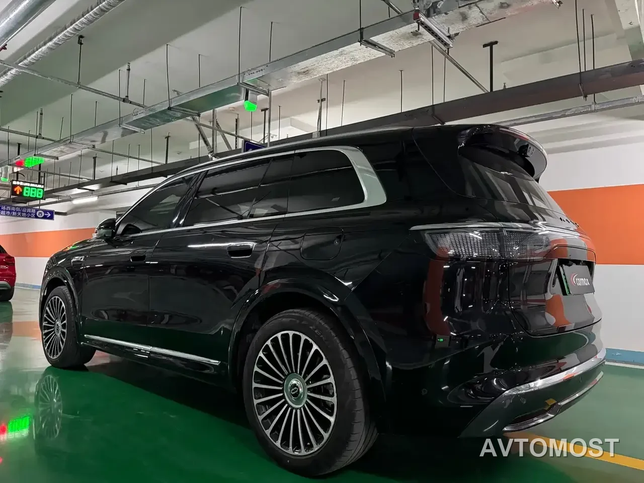 AITO M8 2025 Range Extender Max+ Edition 53.4kWh 5-seater — фото 4