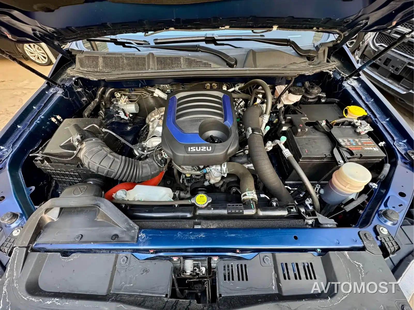 Isuzu D-MAX 2021 Model 1.9T Automatic 4WD Diesel Global Tough RZ4E — фото 8