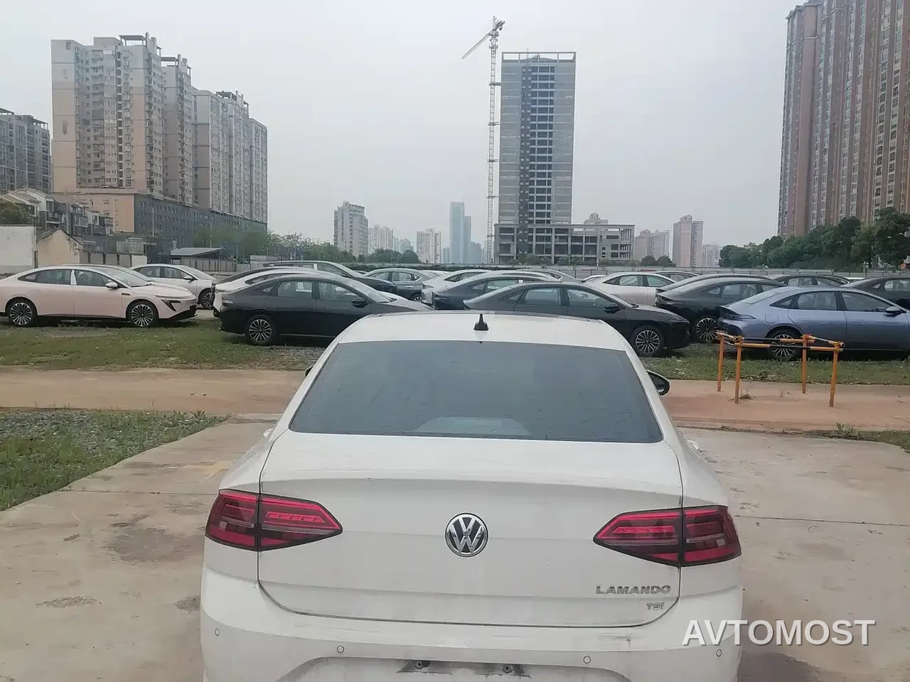 Volkswagen Lamando 2021 230TSI DSG Fashion Edition — фото 7
