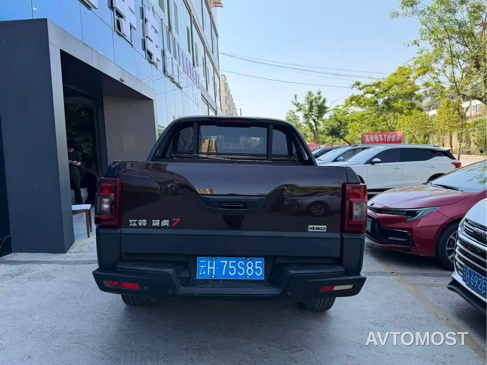 Jiangling Yuhu 7 2022 2.0T Manual Diesel 4WD Comfort Standard Wheelbase — фото 8