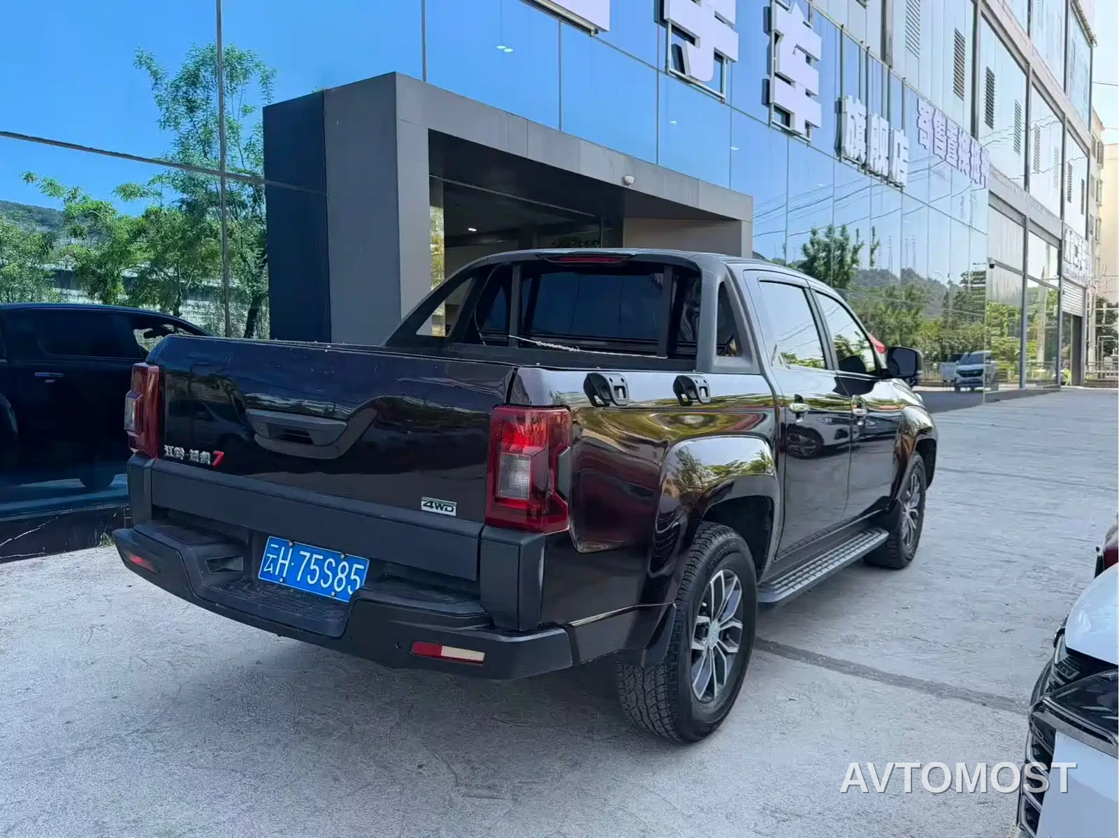 Jiangling Yuhu 7 2022 2.0T Manual Diesel 4WD Comfort Standard Wheelbase — фото 15
