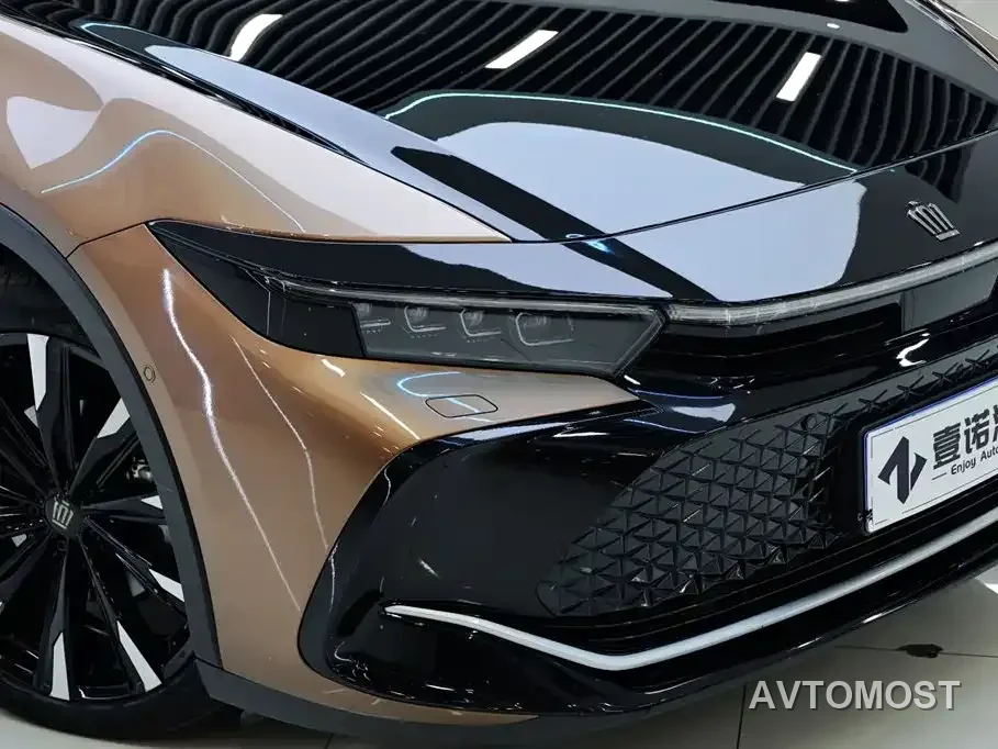 Toyota Crown SportCross 2023 2.4T SportCross HEV AWD Supreme Edition — фото 11