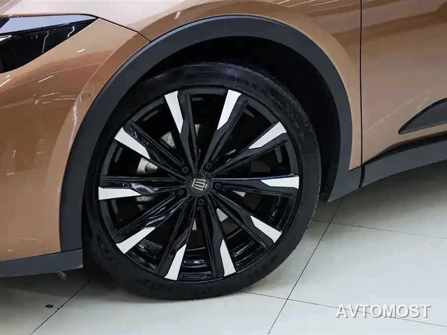 Toyota Crown SportCross 2023 2.4T SportCross HEV AWD Supreme Edition — фото 13
