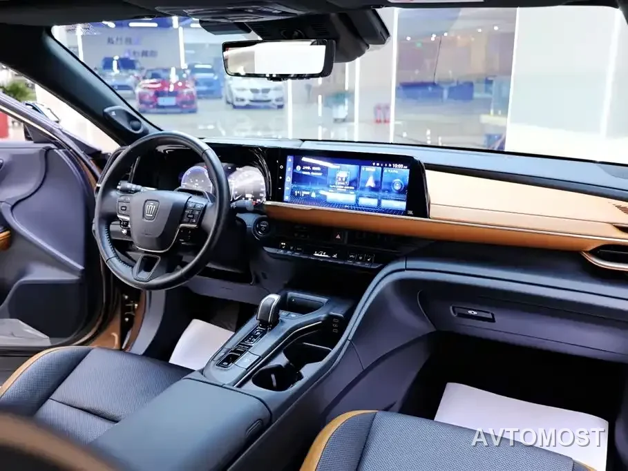 Toyota Crown SportCross 2023 2.4T SportCross HEV AWD Supreme Edition — фото 18