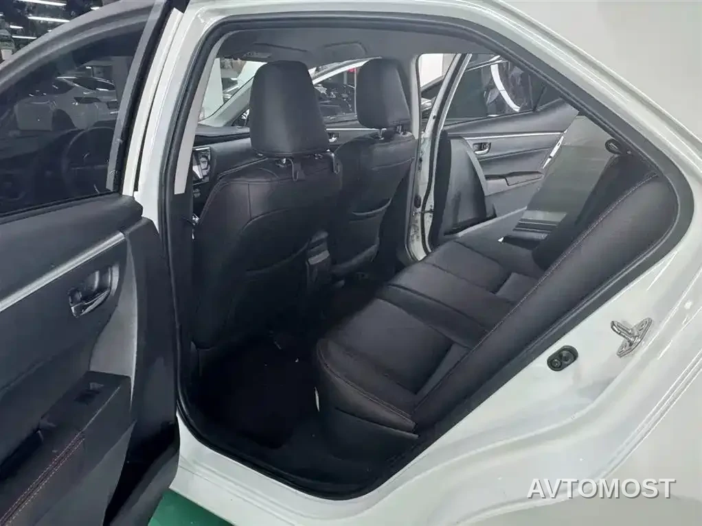 Toyota Levin Twin Engine E+ 2019 1.8PH GS E-CVT Elite Edition — фото 2