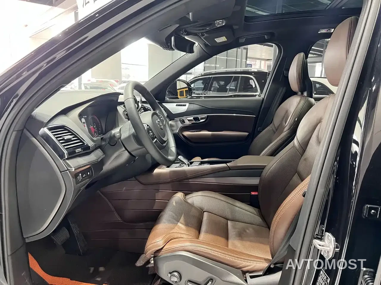 Volvo XC90 Plug-in Hybrid 2022 E-Drive Hybrid T8 Smart Premium Luxury 7-Seater — фото 4
