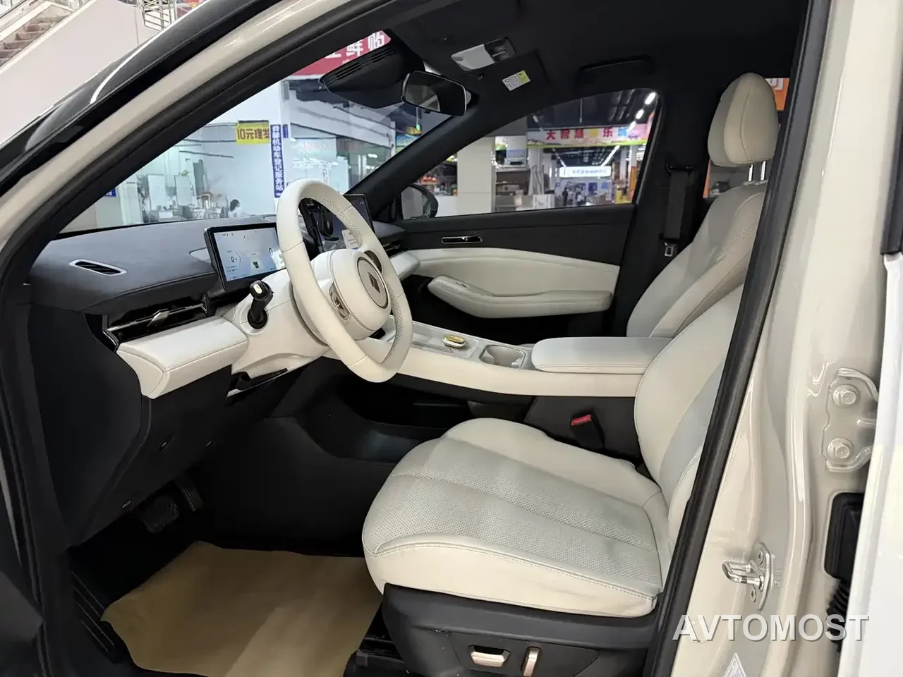 Baojun Yunhai 2024 140km Plug-in Hybrid — фото 13