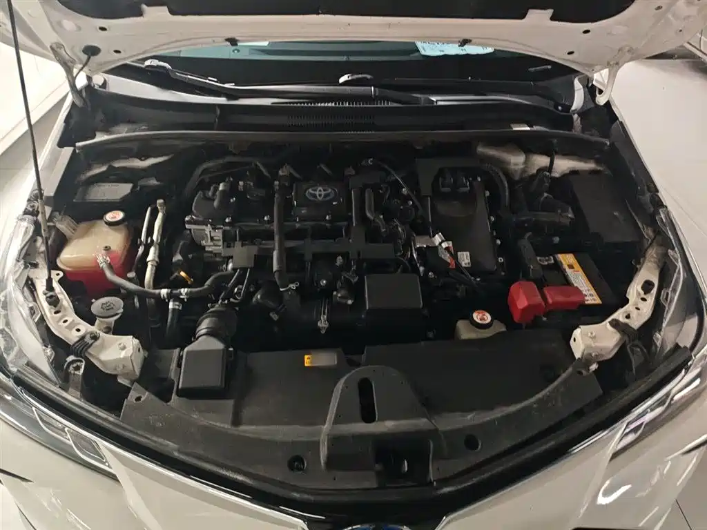 Toyota Corolla 2021 Hybrid 1.8L E-CVT Elite Edition — фото 20