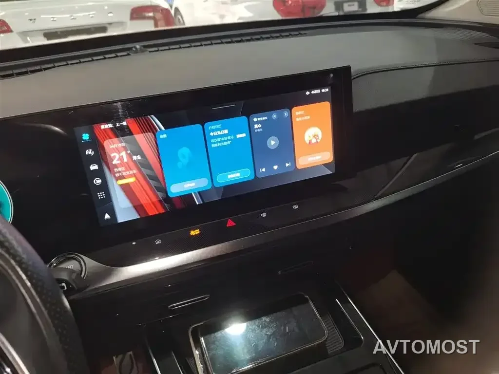 Roewe RX5 eMAX 2022 1.5T PHEV Fearless Premium Edition — фото 13