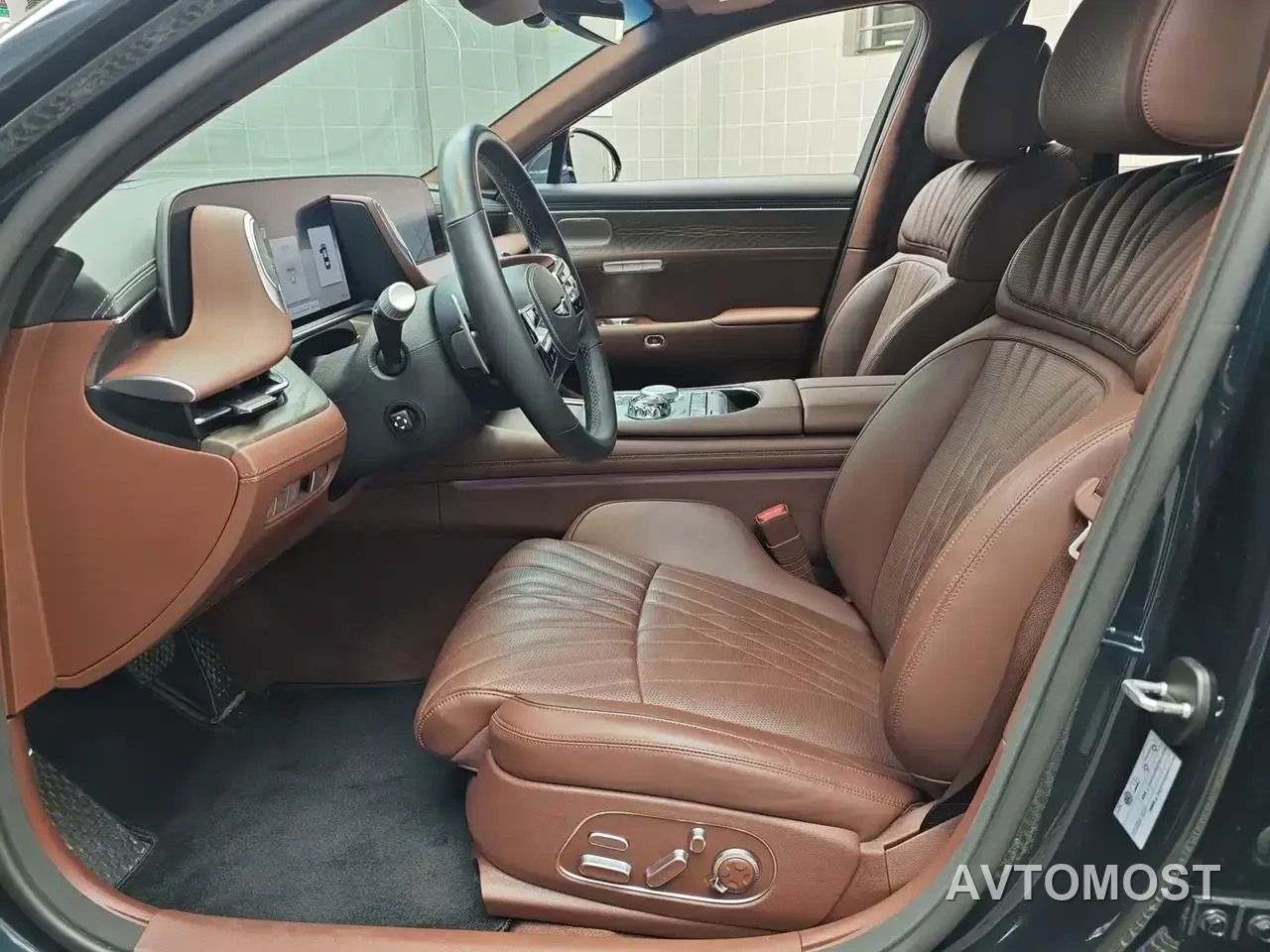 Genesis G90 2023 3.5T Flagship Version — фото 11