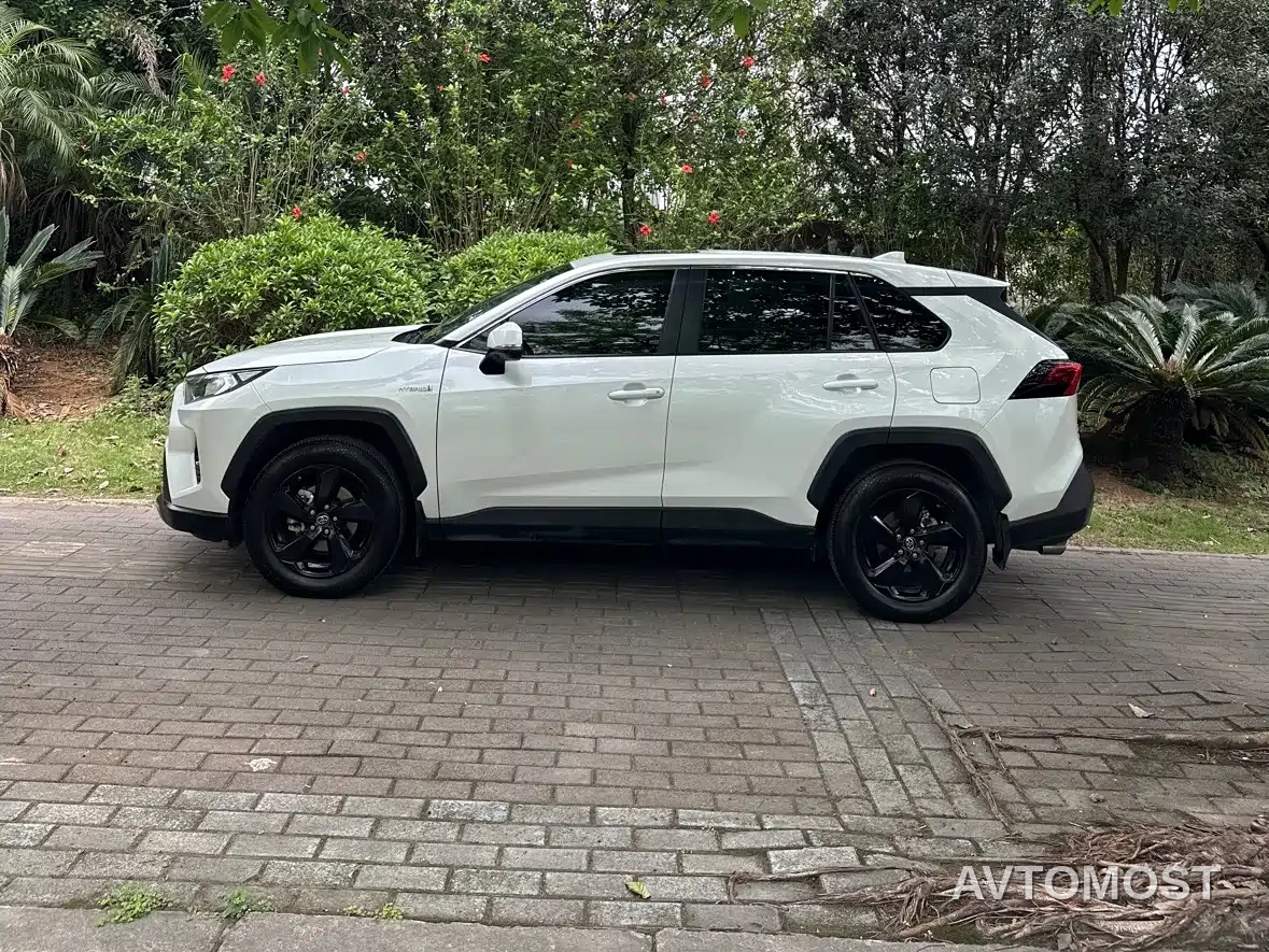 Toyota RAV4 Rongfang 2021 Hybrid 2.5L E-CVT AWD Elite PLUS Edition — фото 3