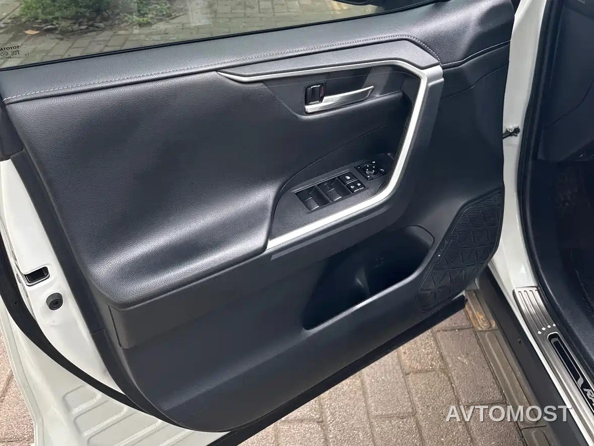 Toyota RAV4 Rongfang 2021 Hybrid 2.5L E-CVT AWD Elite PLUS Edition — фото 8
