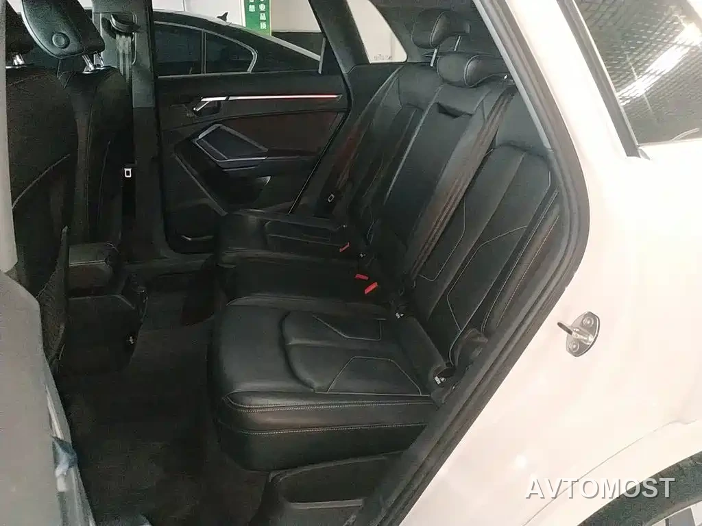 Audi Q3 2024 35 TFSI Fashion Sport — фото 13
