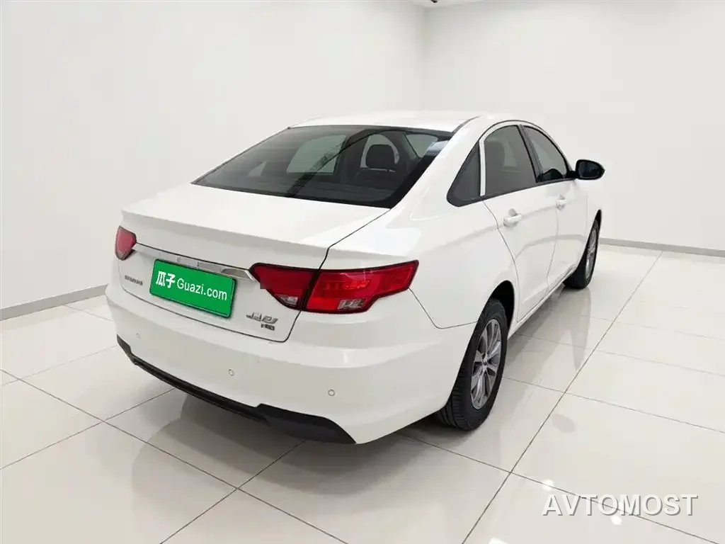 Geely Emgrand New Energy 2021 EV Pro Ride-hailing Edition — фото 6