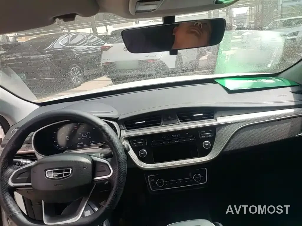 Geely Emgrand New Energy 2021 EV Pro Ride-hailing Edition — фото 9