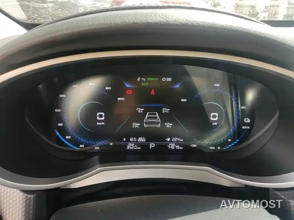 Geely Emgrand New Energy 2021 EV Pro Ride-hailing Edition — фото 11