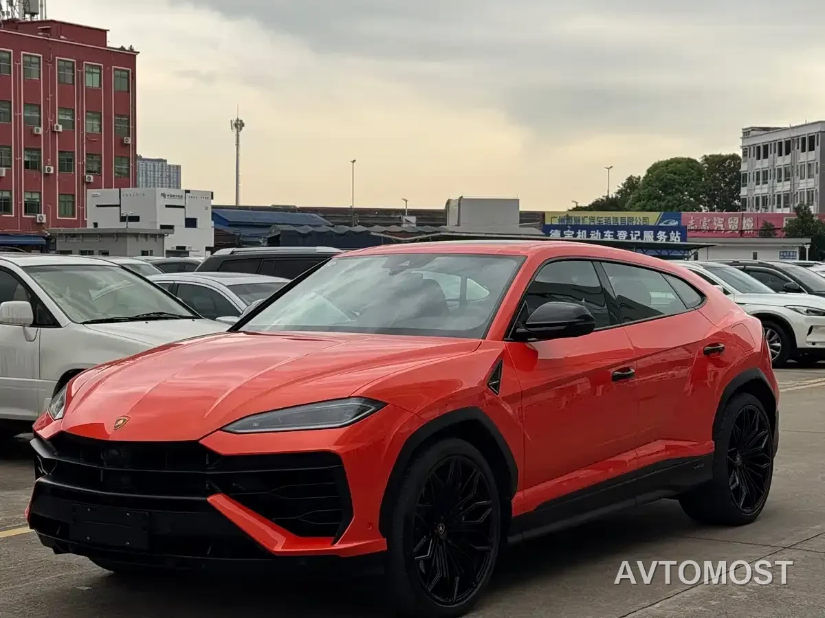 Lamborghini Urus SE 2025 4.0T Standard Edition — фото 3
