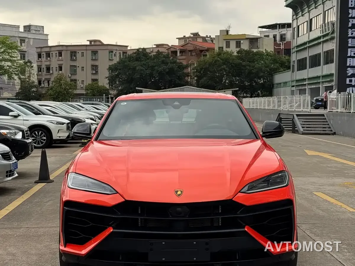 Lamborghini Urus SE 2025 4.0T Standard Edition — фото 6