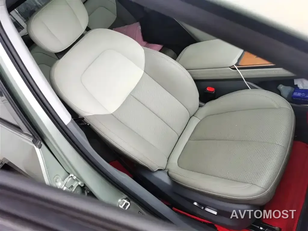 Besturn Yueyi 03 2025 565km Ultimate Edition — фото 13