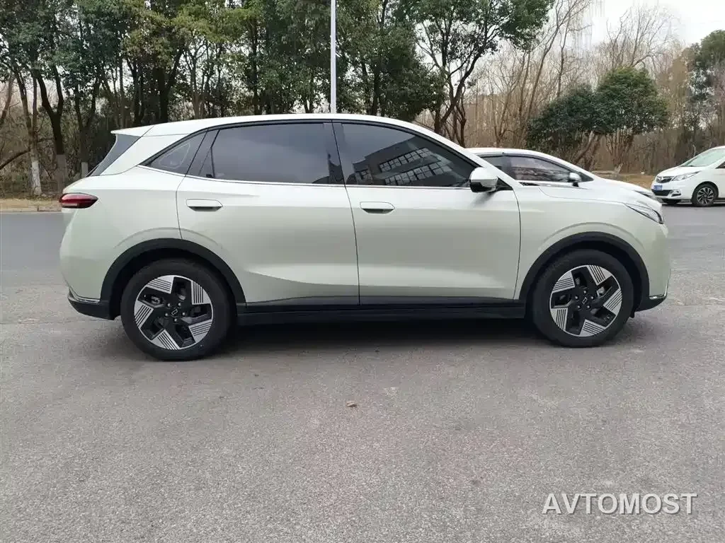 Besturn Yueyi 03 2025 565km Ultimate Edition — фото 17