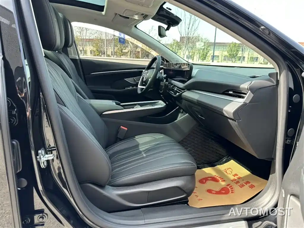 Buick LaCrosse 2023 Avenir Edition — фото 18