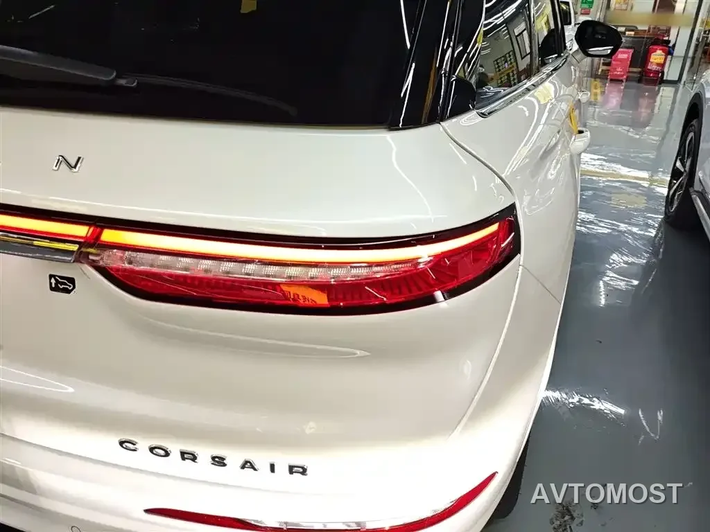Lincoln Adventurer NEV 2021 PHEV AWD e-Elegance Edition — фото 23