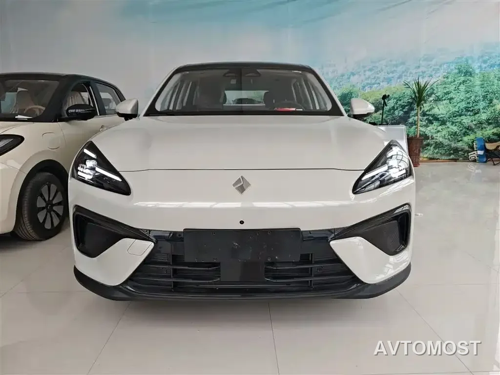 Baojun Yunhai 2024 140km Plug-in Hybrid — фото 3