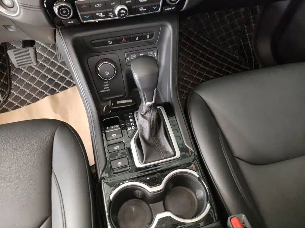 Jeep Grand Commander 2020 2.0T 4WD Elite Enhanced Edition — фото 10