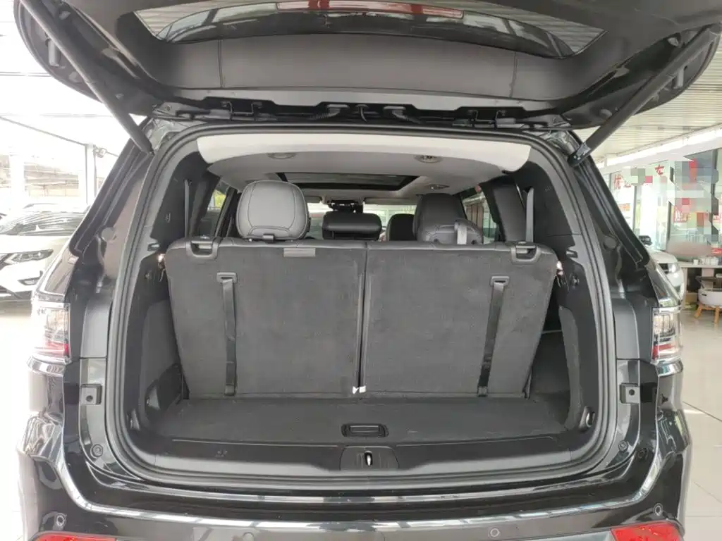 Jeep Grand Commander 2020 2.0T 4WD Elite Enhanced Edition — фото 15