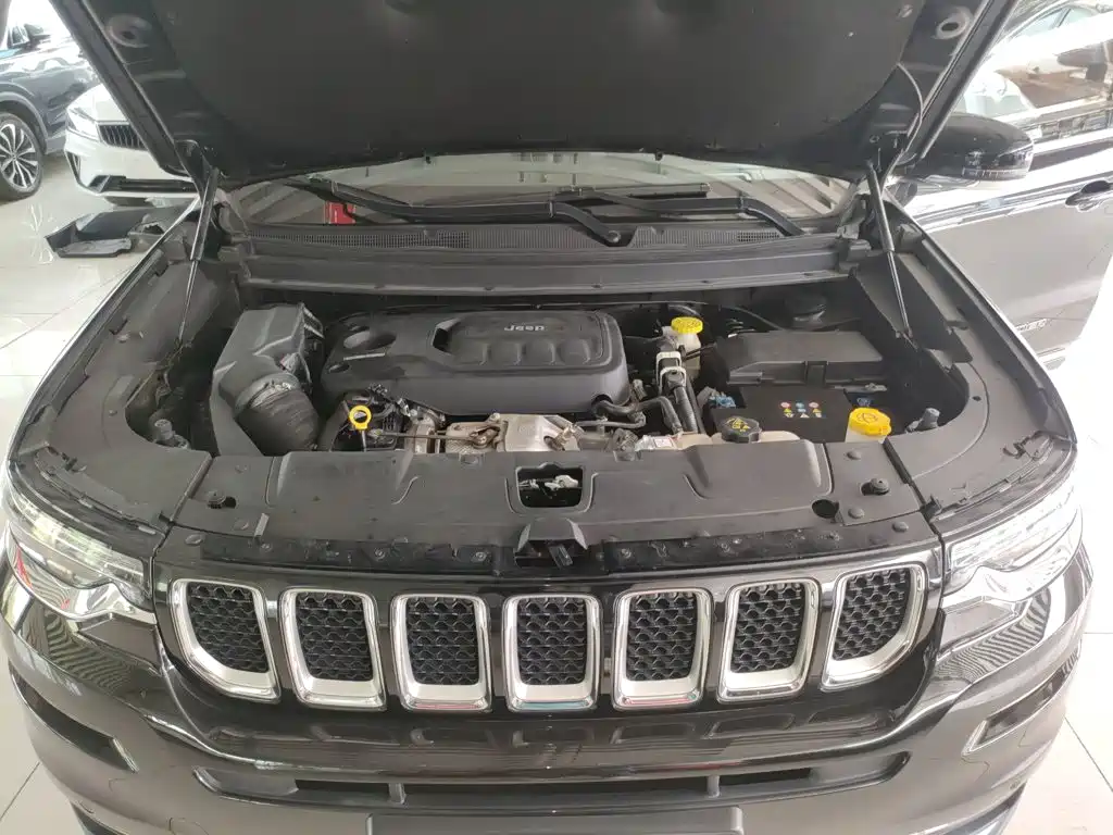 Jeep Grand Commander 2020 2.0T 4WD Elite Enhanced Edition — фото 16