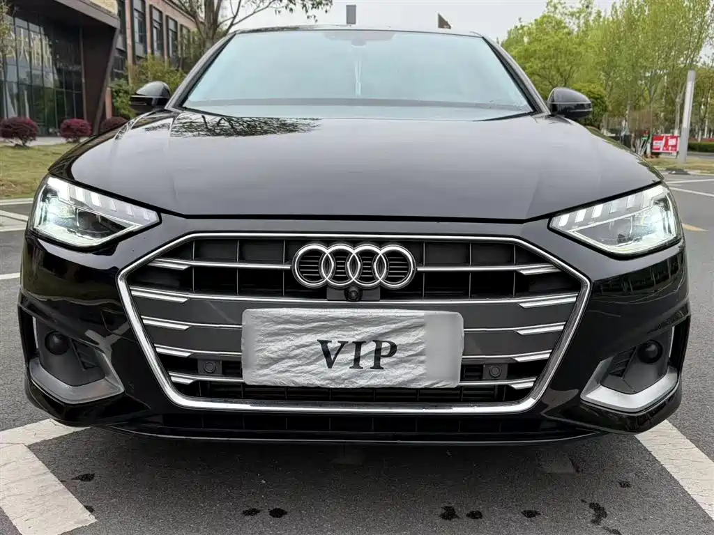 Audi A4L 2022 40 TFSI Luxury Elegance — фото 11
