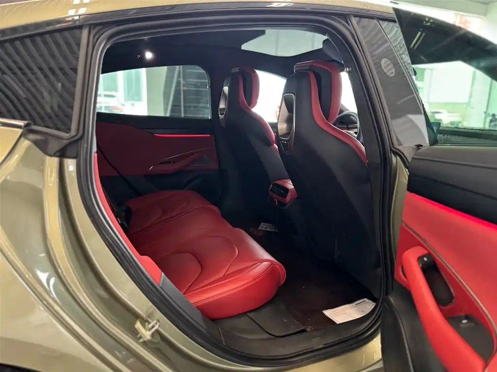 Xiaomi SU7 2024 RWD Long Range Intelligent Driving Edition — фото 12