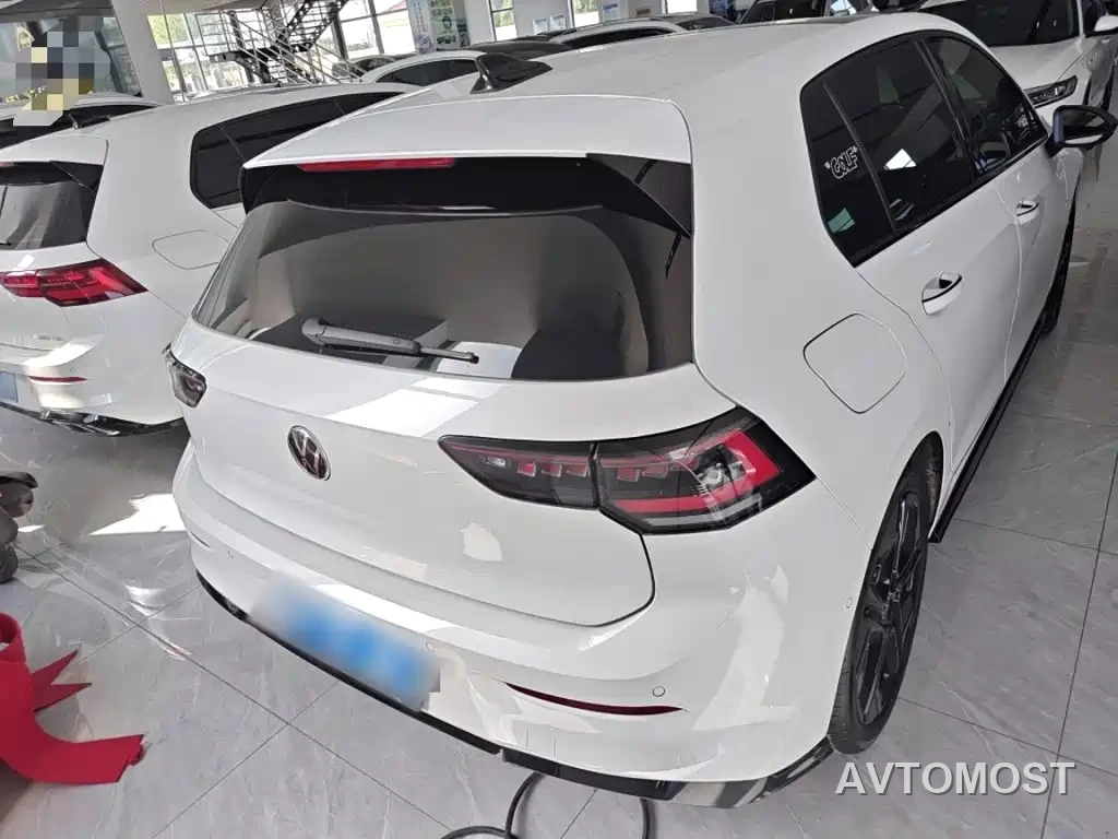 Volkswagen Golf 2025 Second Facelift 300TSI R-Line — фото 10