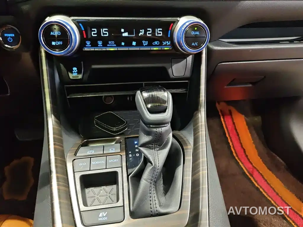 Toyota RAV4 Rongfang 2021 Hybrid 2.5L E-CVT Front-wheel Drive Elite Edition — фото 9