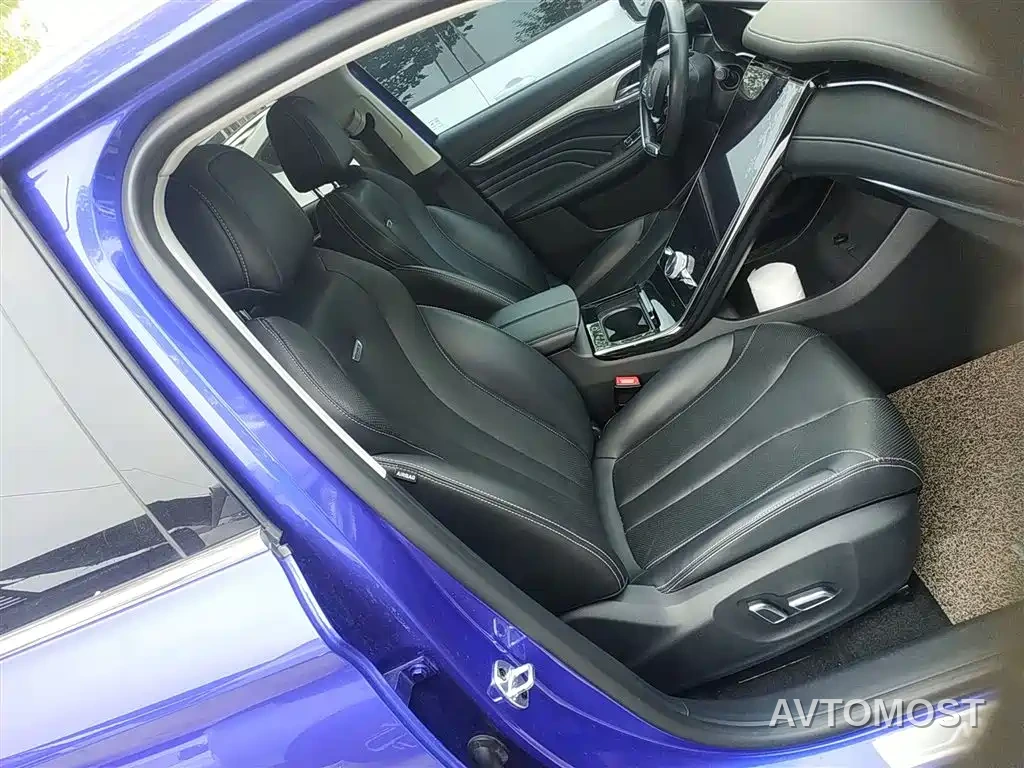 Roewe MARVEL X 2018 Rear-Wheel Drive Version — фото 20