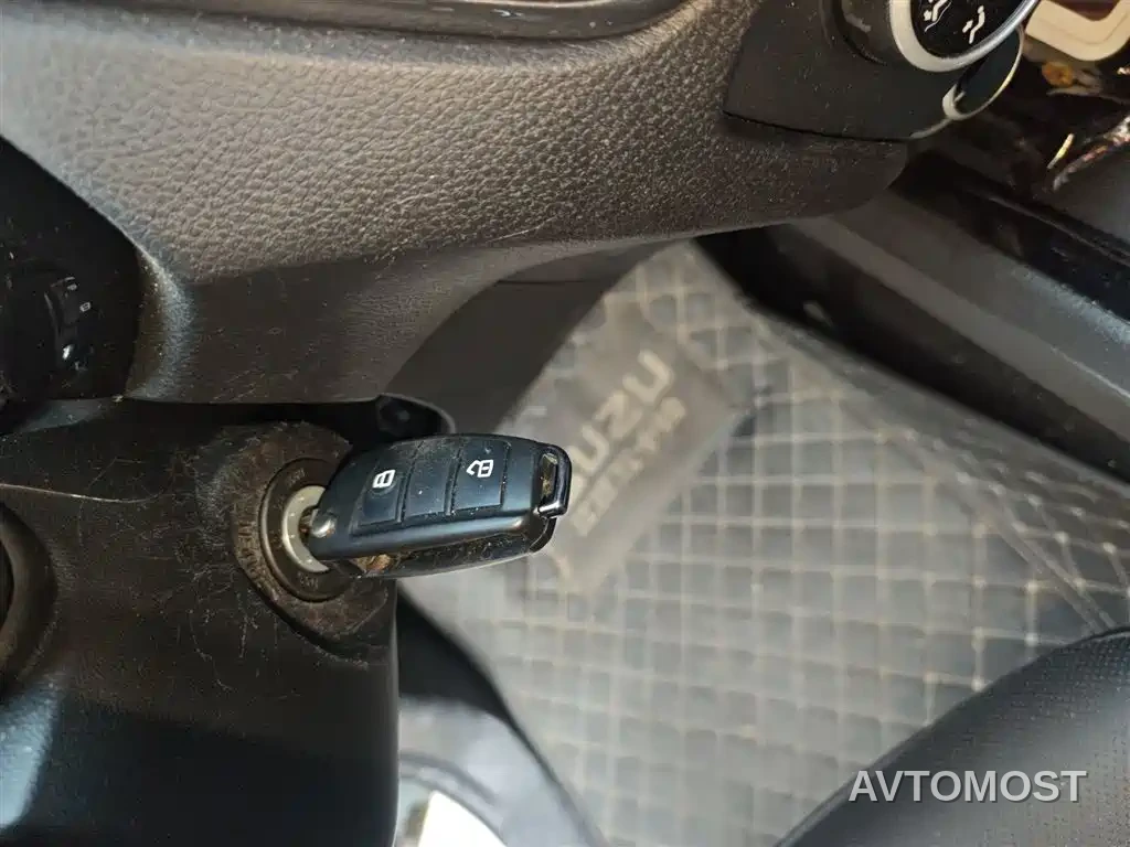 Isuzu Lingtuo 2023 2.5T Automatic 2WD Diesel Standard Wheelbase Lingdong Edition — фото 12