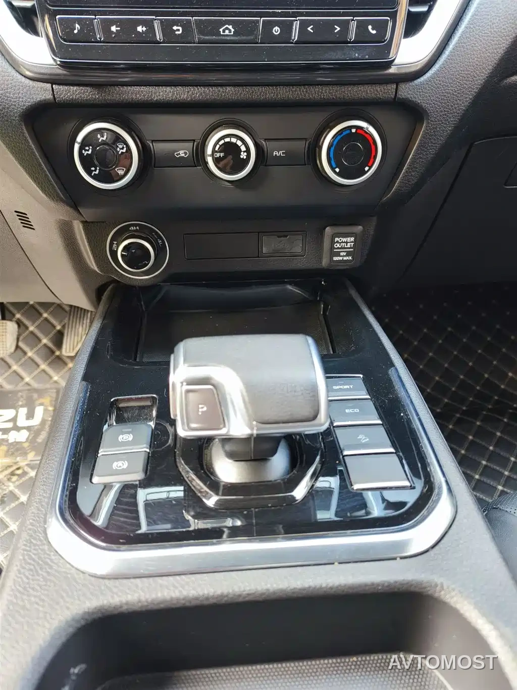 Isuzu Lingtuo 2023 2.5T Automatic 2WD Diesel Standard Wheelbase Lingdong Edition — фото 15