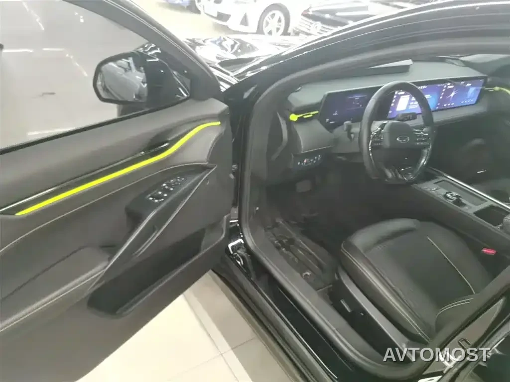 Ford Mondeo 2025 2.0T EcoBoost E Hybrid Sport Edition — фото 9