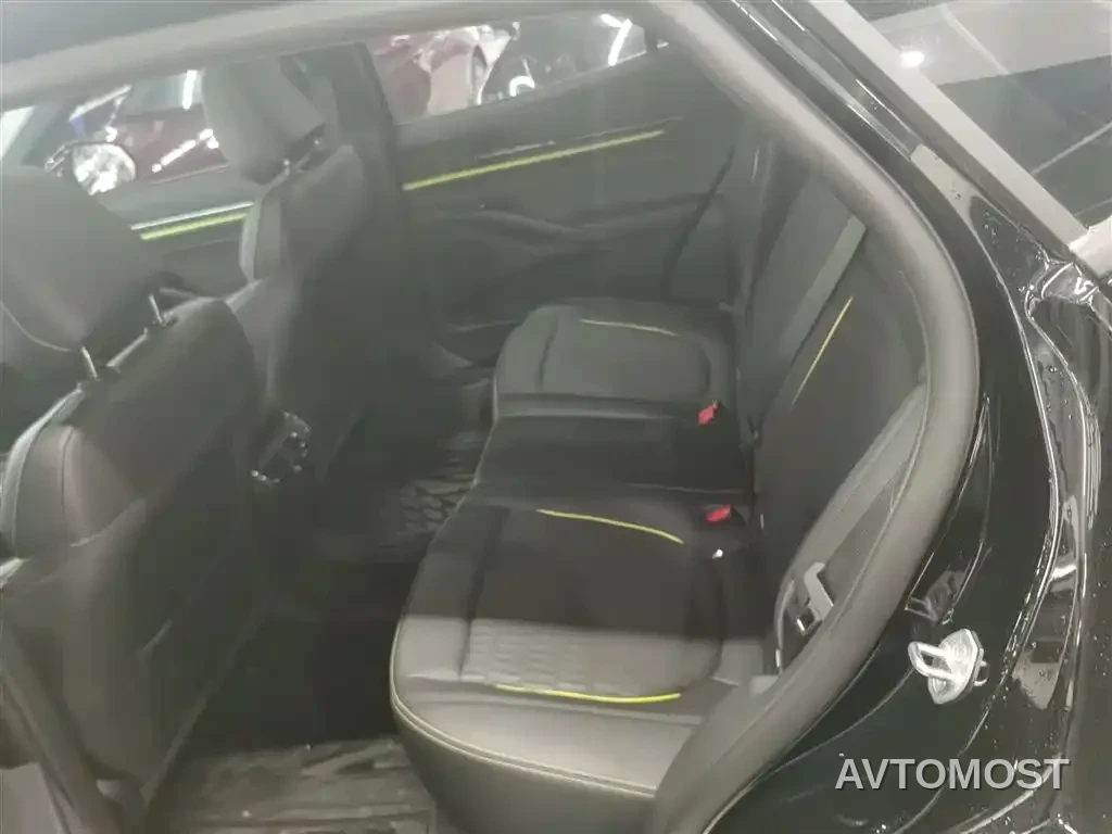 Ford Mondeo 2025 2.0T EcoBoost E Hybrid Sport Edition — фото 10