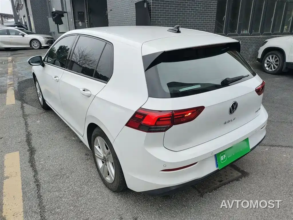 Volkswagen Golf 2023 Model 200TSI DSG — фото 23